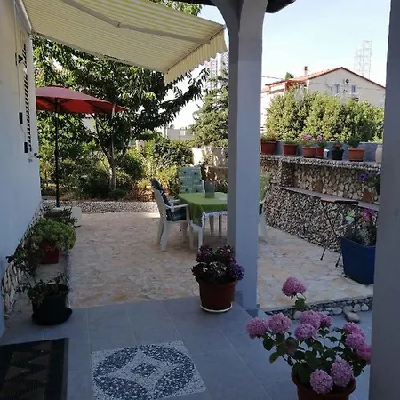 Apartment Apartment Pula 20 Vintijan