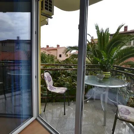 Apartment Apartment Pula 20 Vintijan