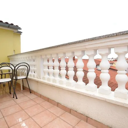 Apartment Pula 20 Vintijan