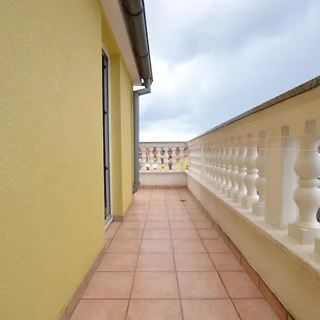 Apartment Apartment Pula 20 *